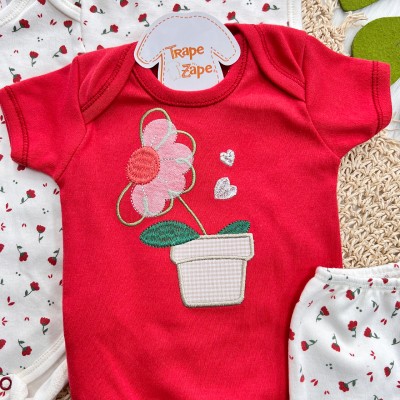 Conj. de Malha 3 peças - Vaso de Flores - Vermelho e Off White Conj. de Malha 3 peças - Vaso de Flores - Vermelho e Off White